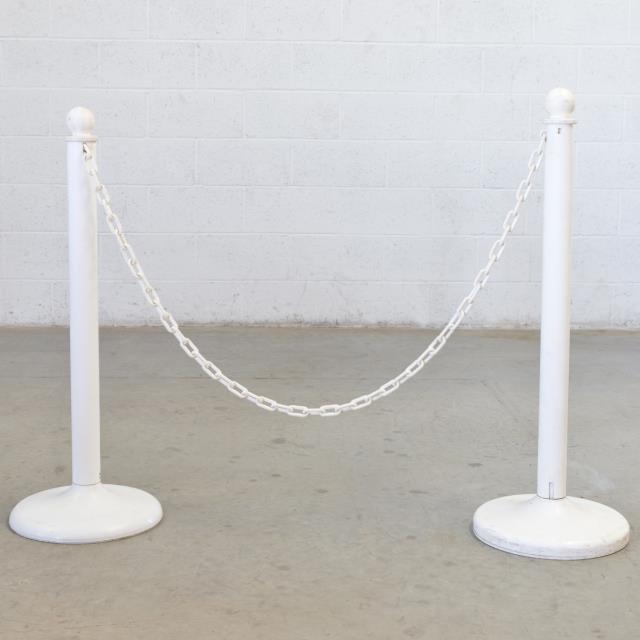 Where to find STANCHION, WHITE PLASTIC CHAIN in Camarillo